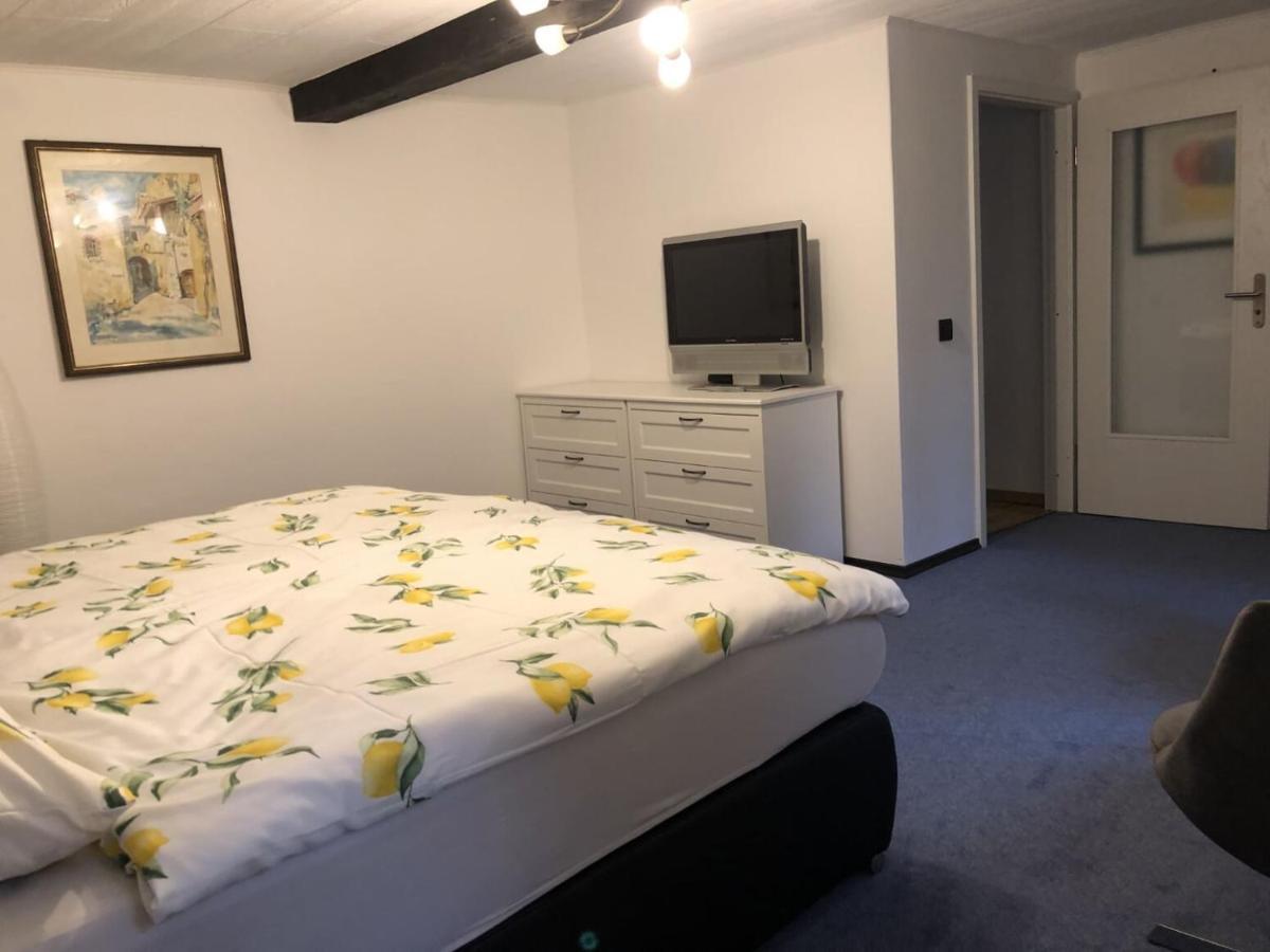Ferienwohnung Auf Denkmalgeschuetztem Sturmhof Grefrath ภายนอก รูปภาพ